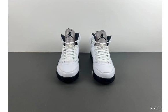 Retro DD0587-110 Jordan DD0587-110 and "White Black"  5  0518